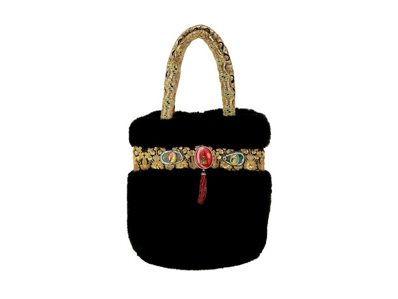 Borsa gioiello in pelliccia ecologica nera con decorazioni Zardozi