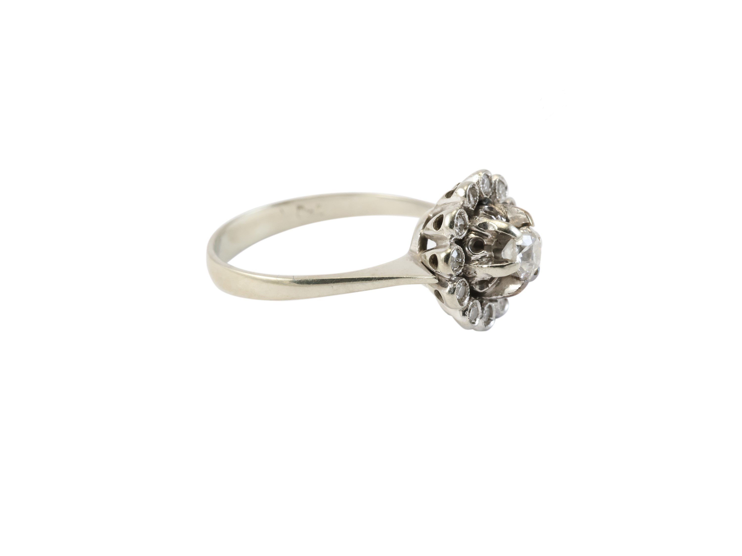 Anello in oro bianco e diamanti
