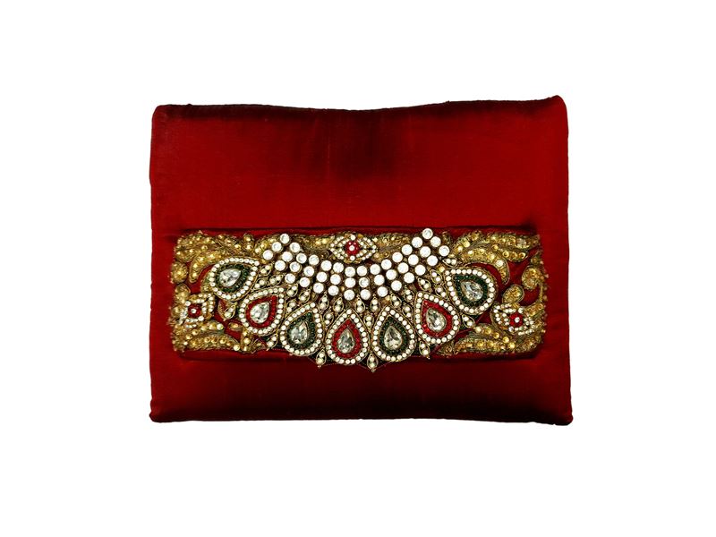 Pochette gioiello in shantung bordeaux