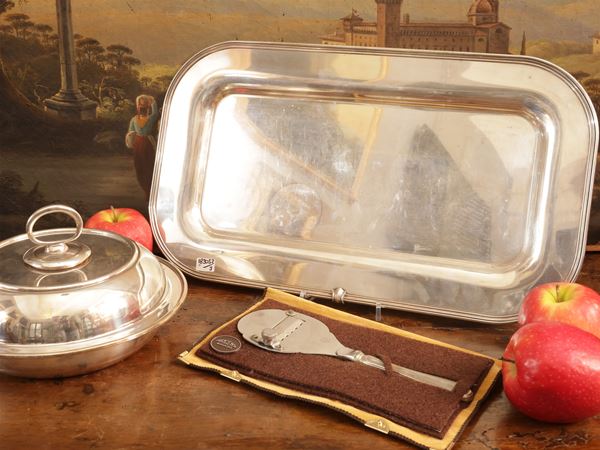 Serving accessories in silver metal