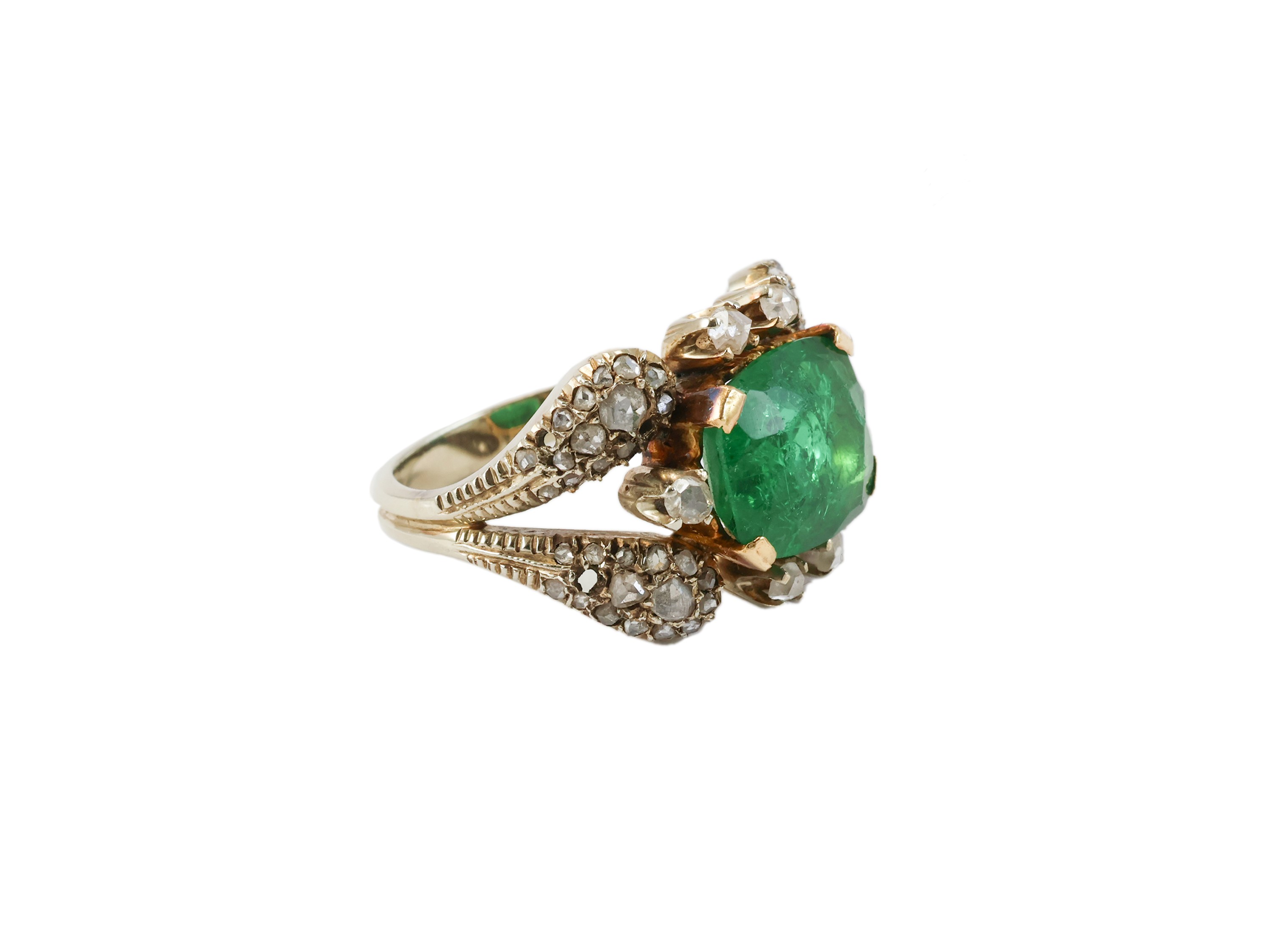 Anello in oro bianco rose di diamante e pietra color verde