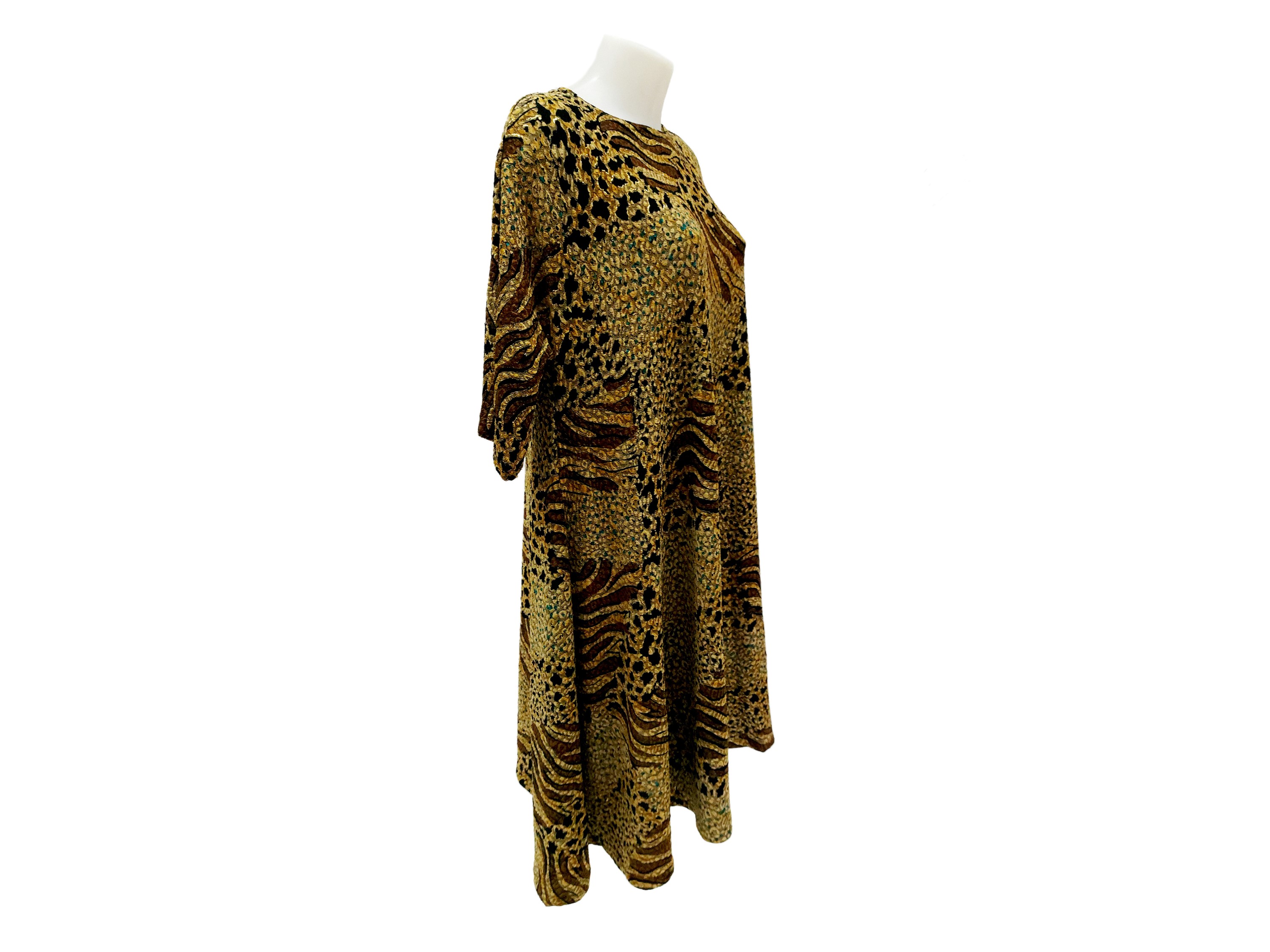 Tunica in velluto animalier, modello svasato con maniche a 3/4 e scollo rotondo