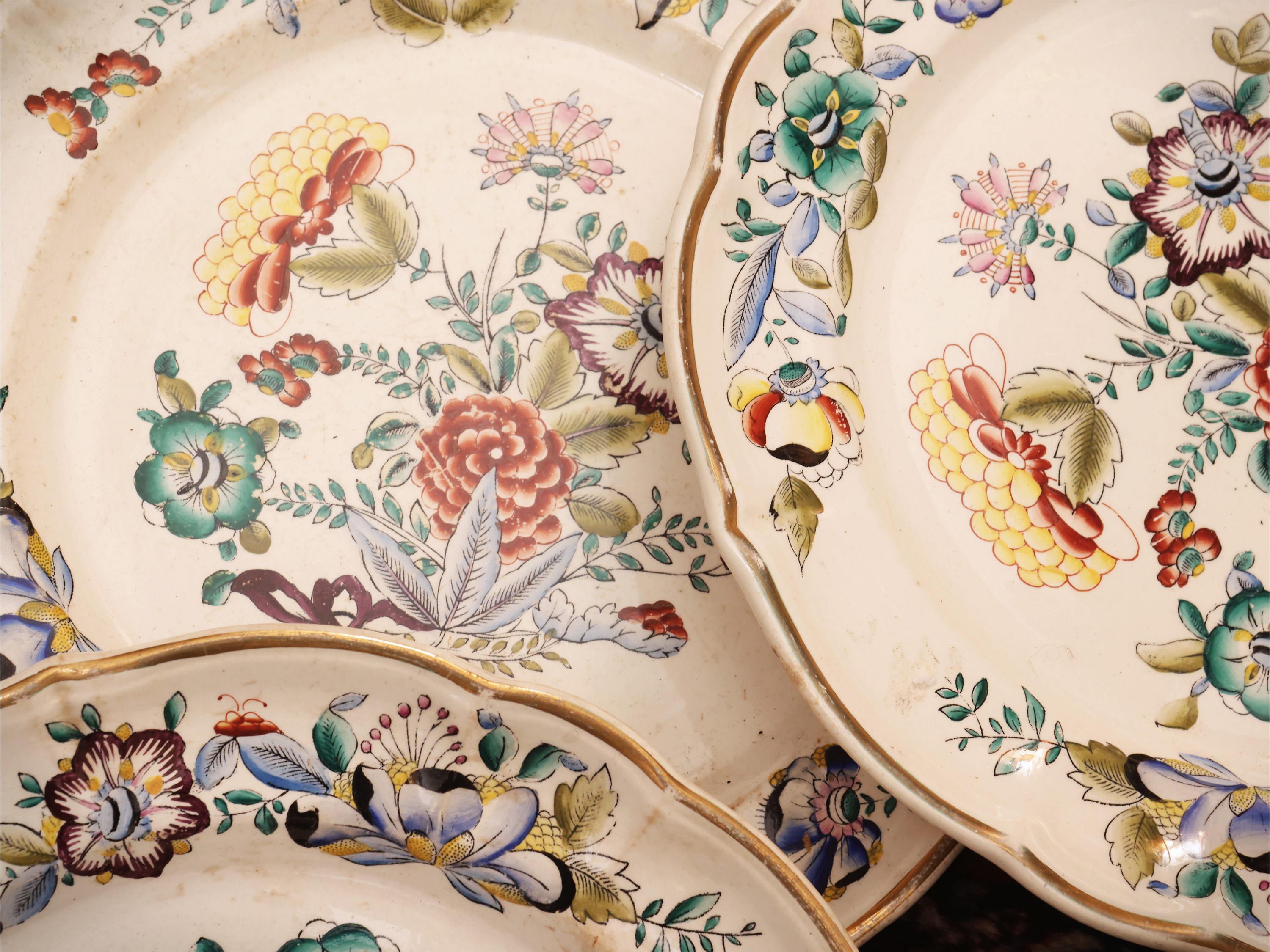 Società Ceramica Italiana Laveno, Set da dolce in terraglia con decorazione floreale policroma