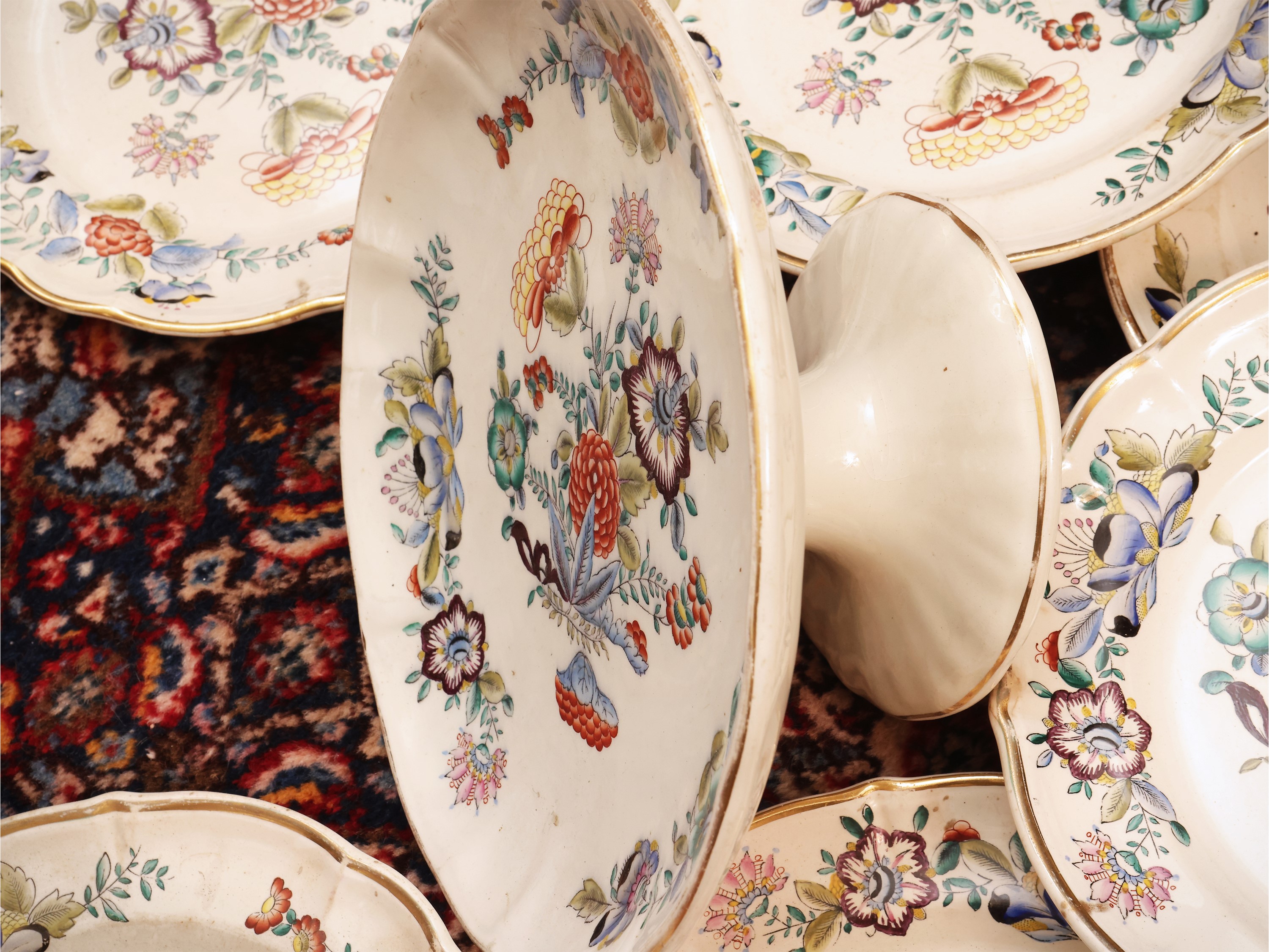 Società Ceramica Italiana Laveno, Set da dolce in terraglia con decorazione floreale policroma