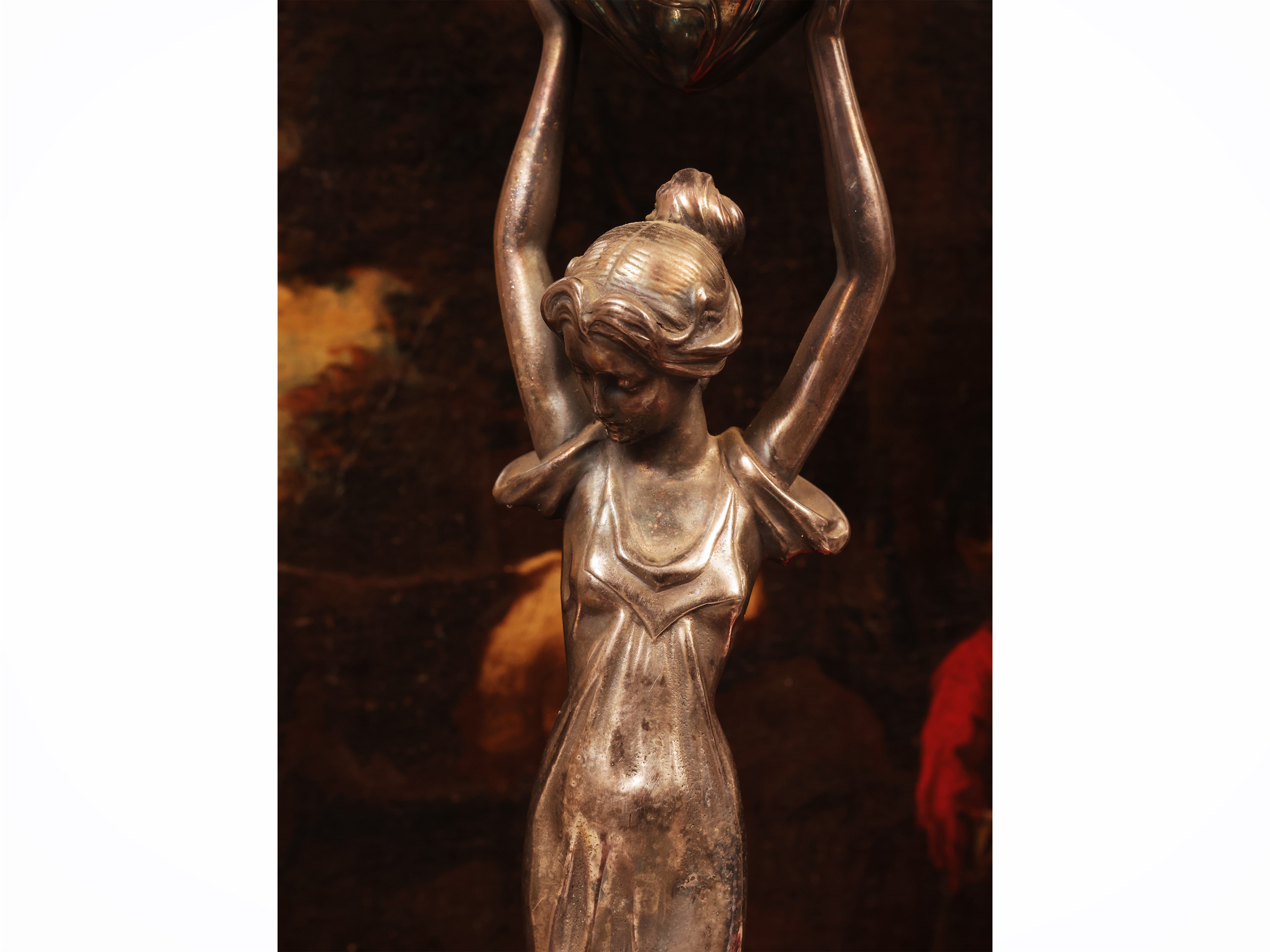 Alzata portafrutta in stile Art Nouveau, inizio XX secolo