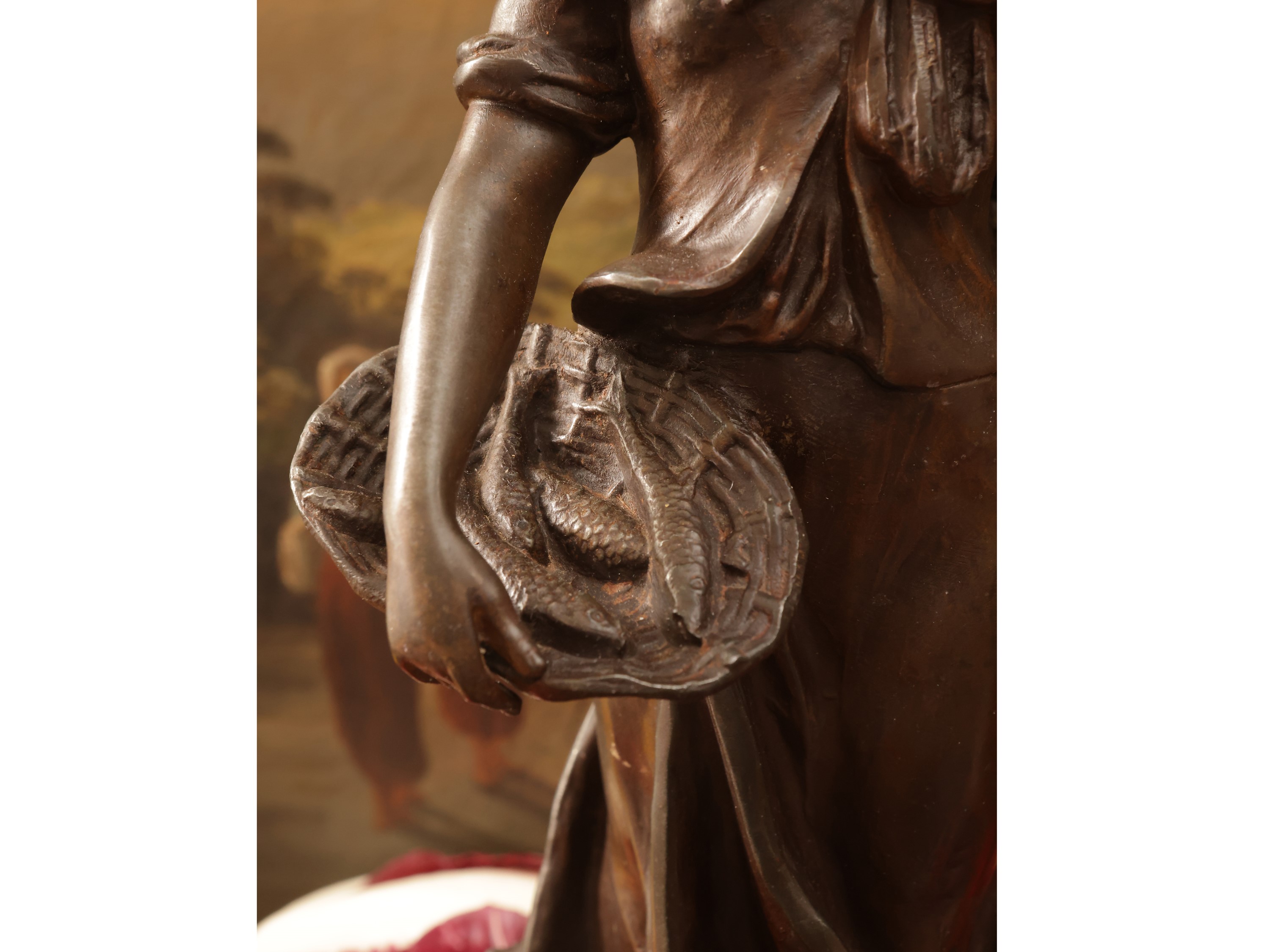 Aristide De Ranieri - Venditrice di pesce, scultura in metallo