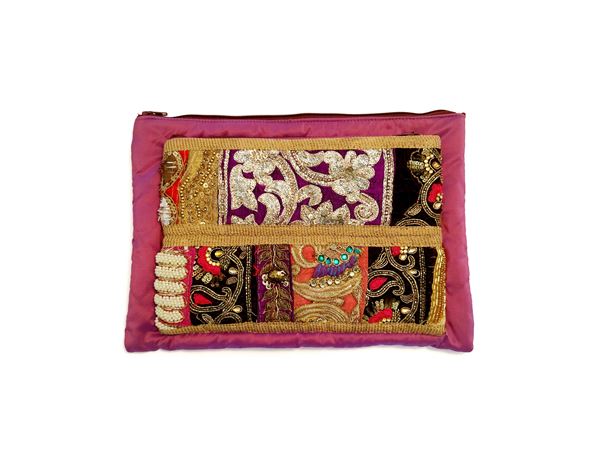 Pochette gioiello in seta pervinca  - Asta Roberta Balsamo: fantasie d'Oriente.   La collezione di borse gioiello - Maison Bibelot - Casa d'Aste Firenze - Milano