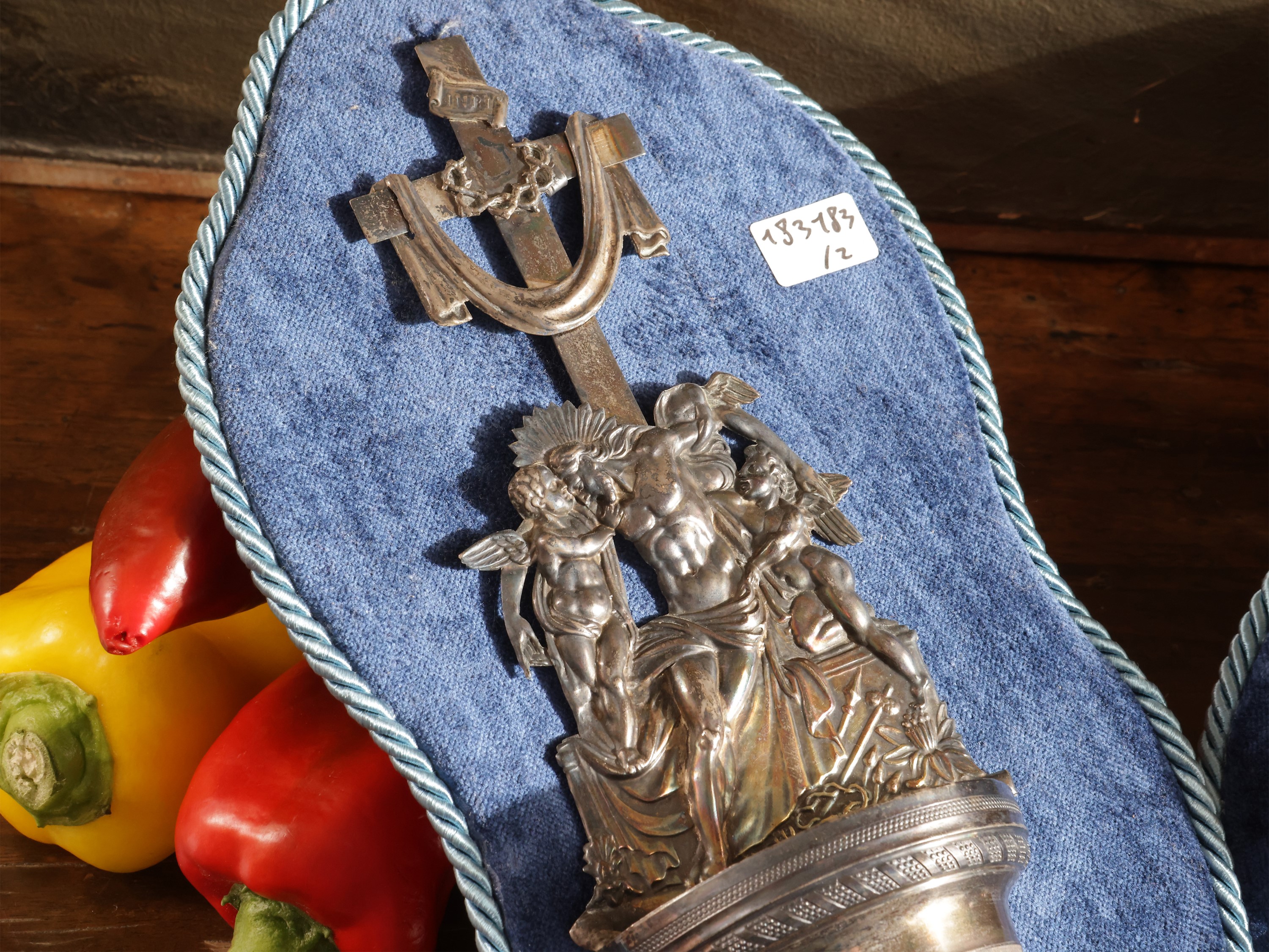 Coppia di acquasantiere in lamina di argento, Alessandro Briganti