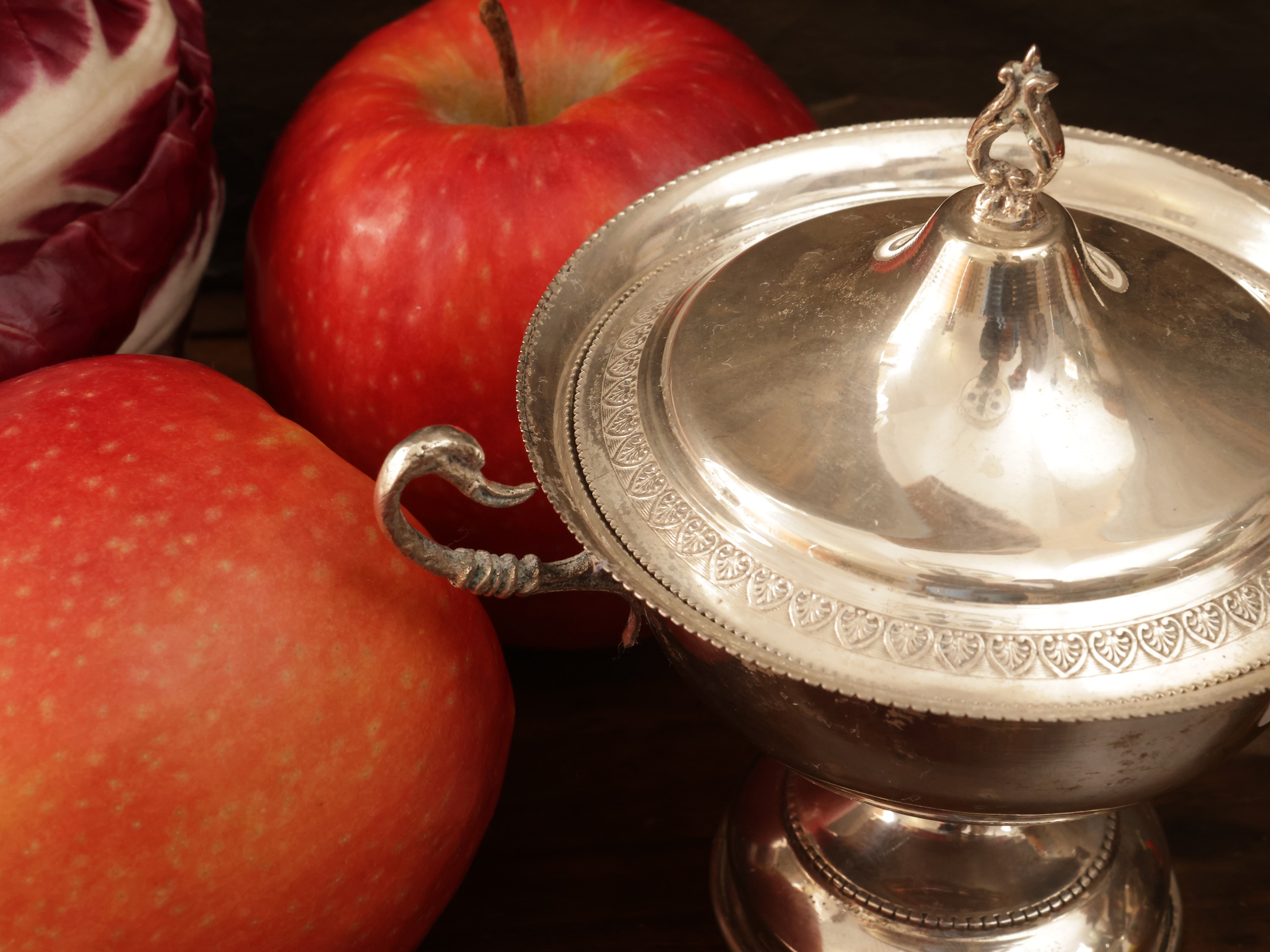 Due zuccheriere in argento, una Brandimarte