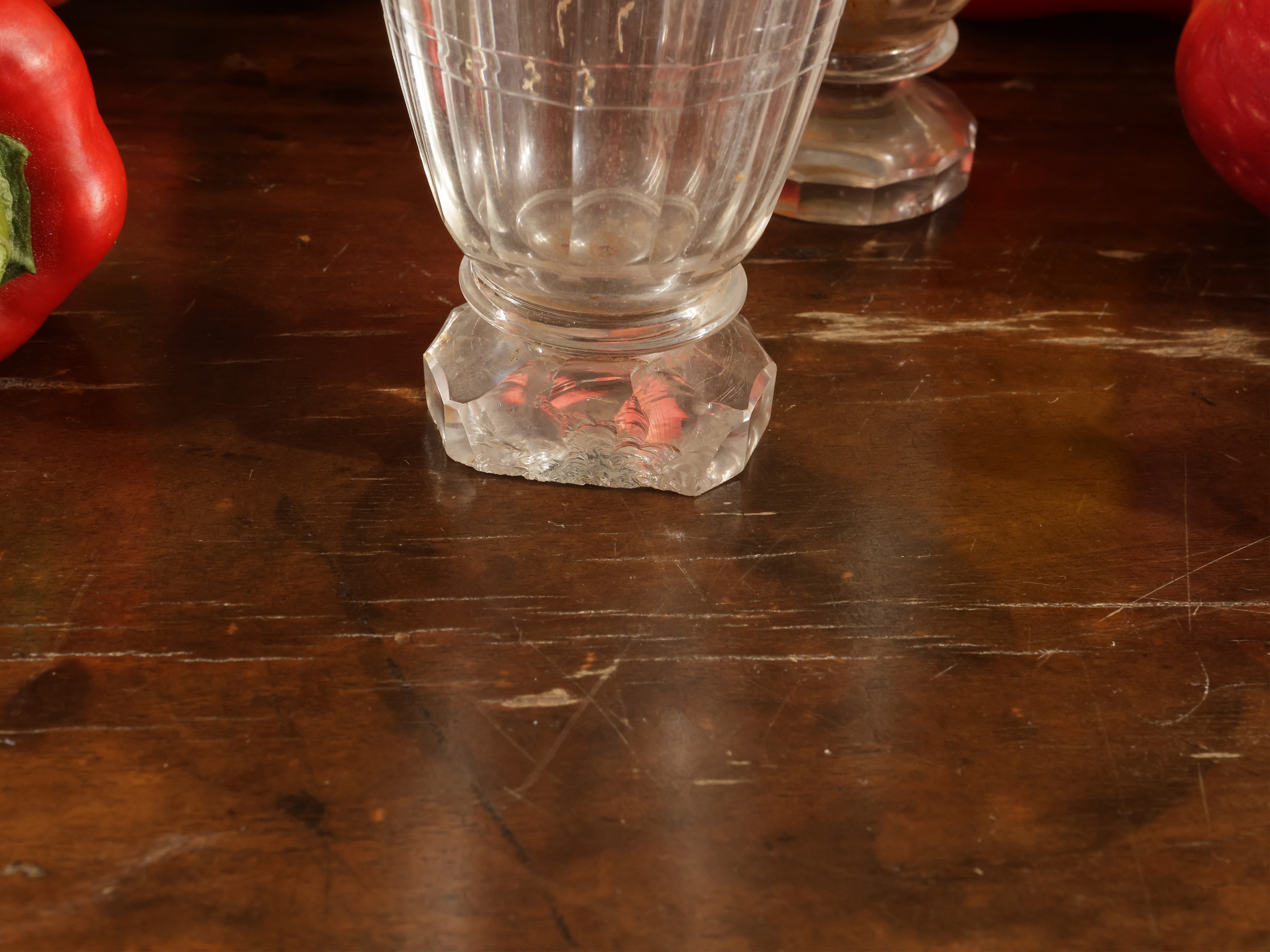 Coppia di piccole ampolle in argento e vetro