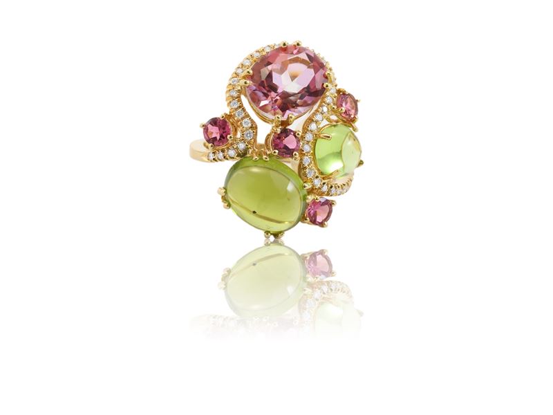 Anello da cocktail in oro giallo peridot e tormaline