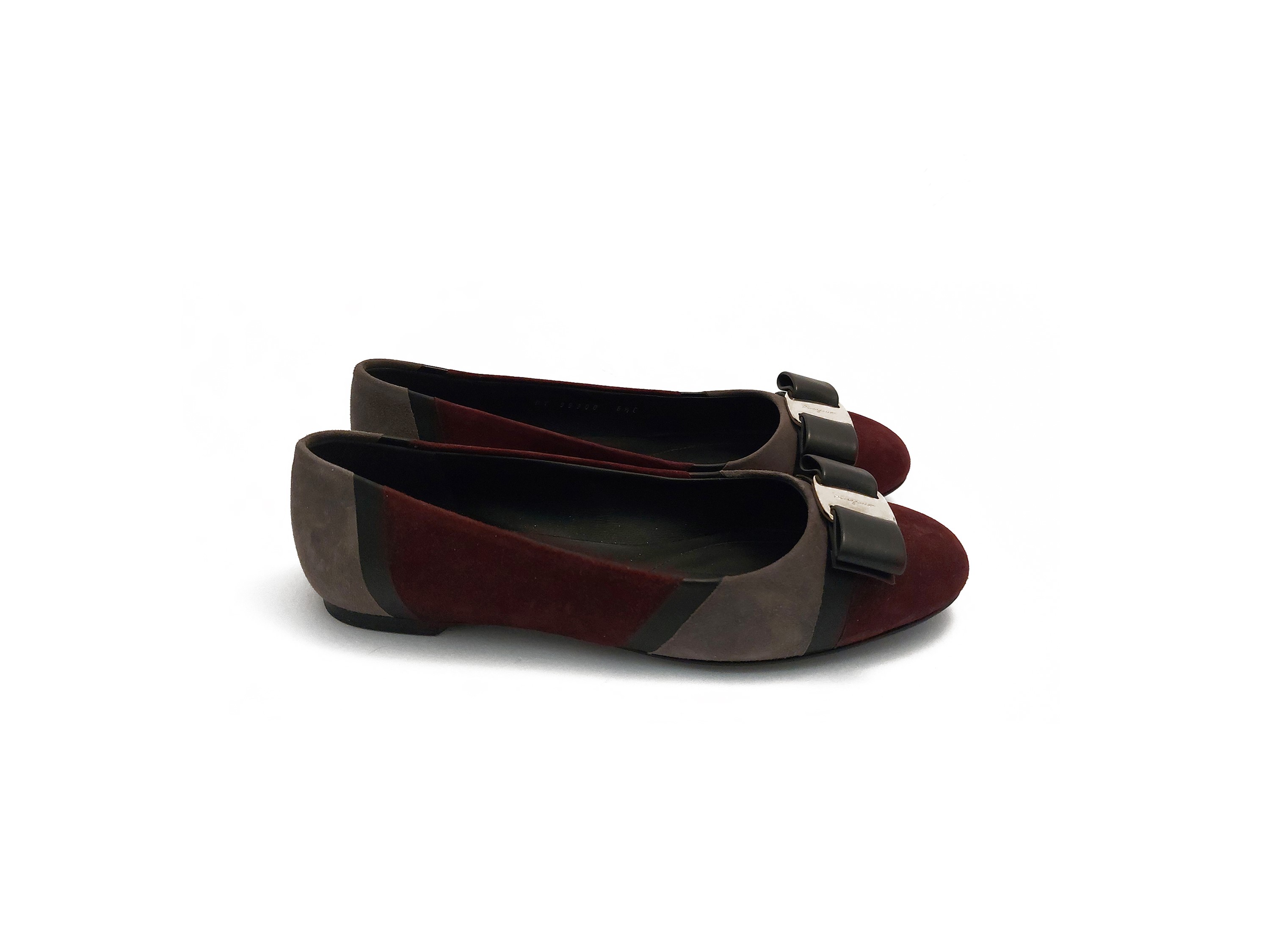 Salvatore Ferragamo - Ballerine in Suede Bordeaux e Grigio