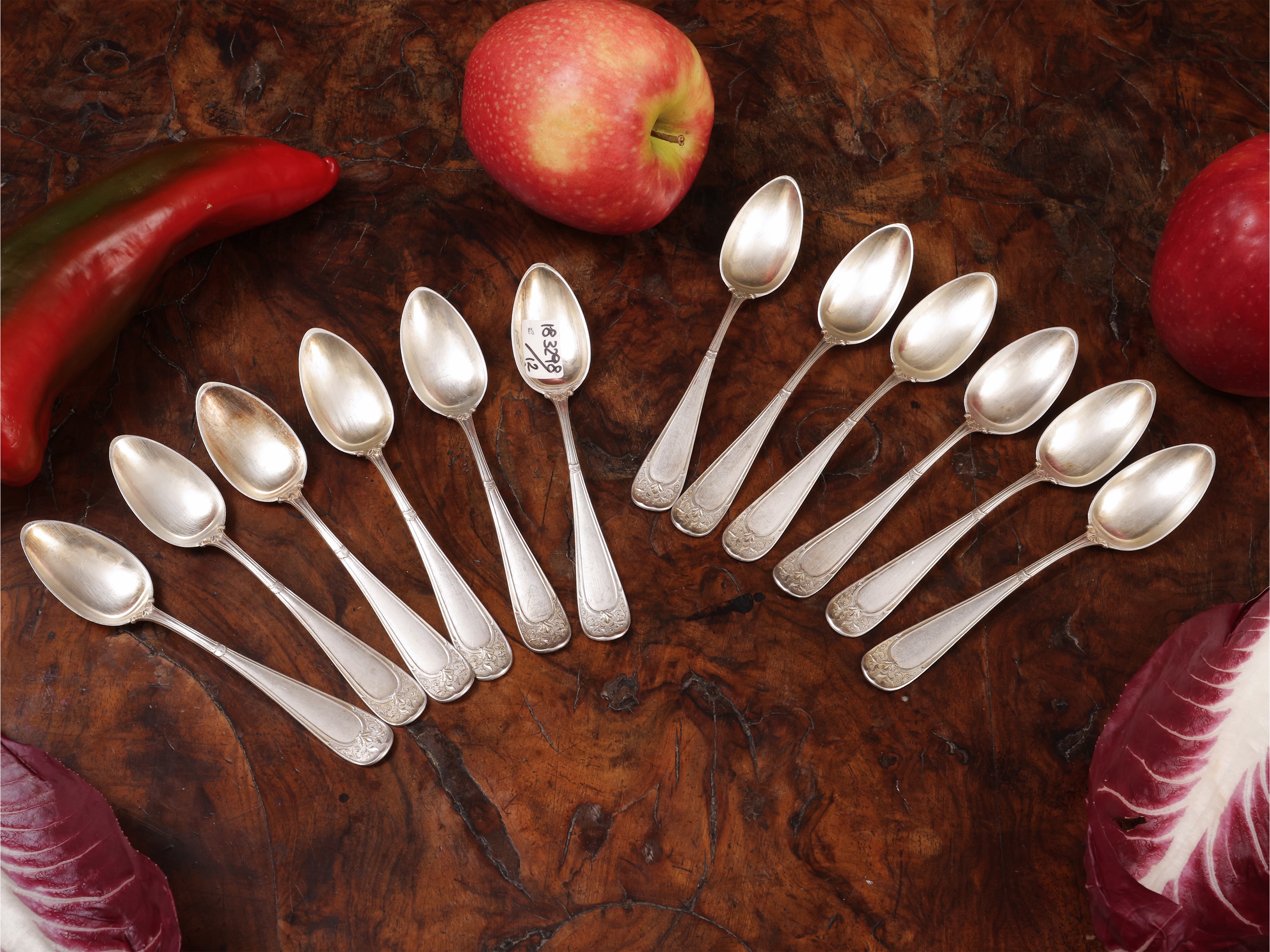 Serie di cucchiani d'argento