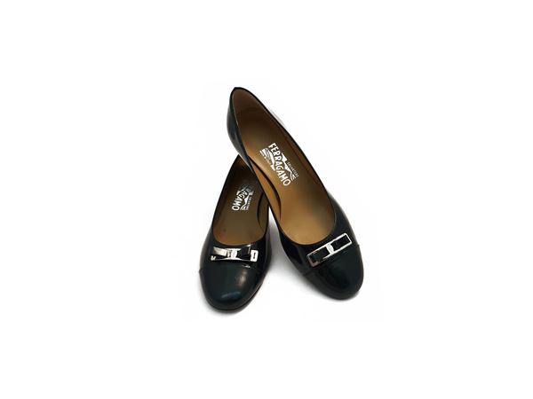Salvatore Ferragamo - Decolleté in vernice blu