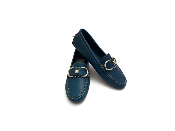Salvatore Ferragamo - Mocassini in  pelle azzurra