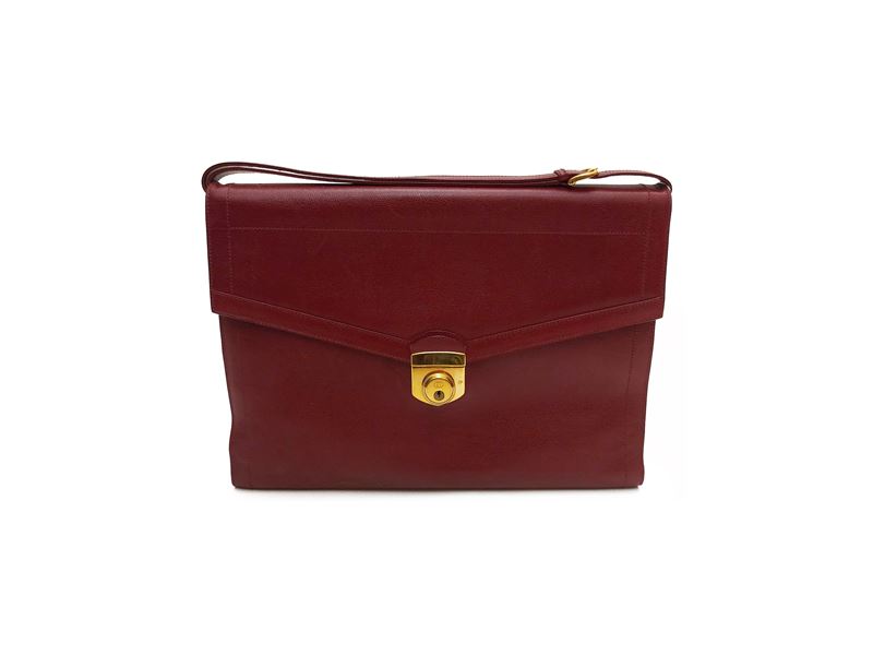 Gucci, Cartella in pelle bordeaux con tracolla regolabile