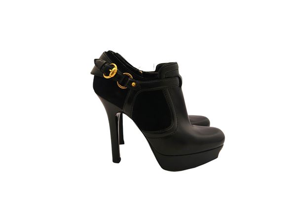 Gucci - Black leather and suede ankle boots by Tom Ford