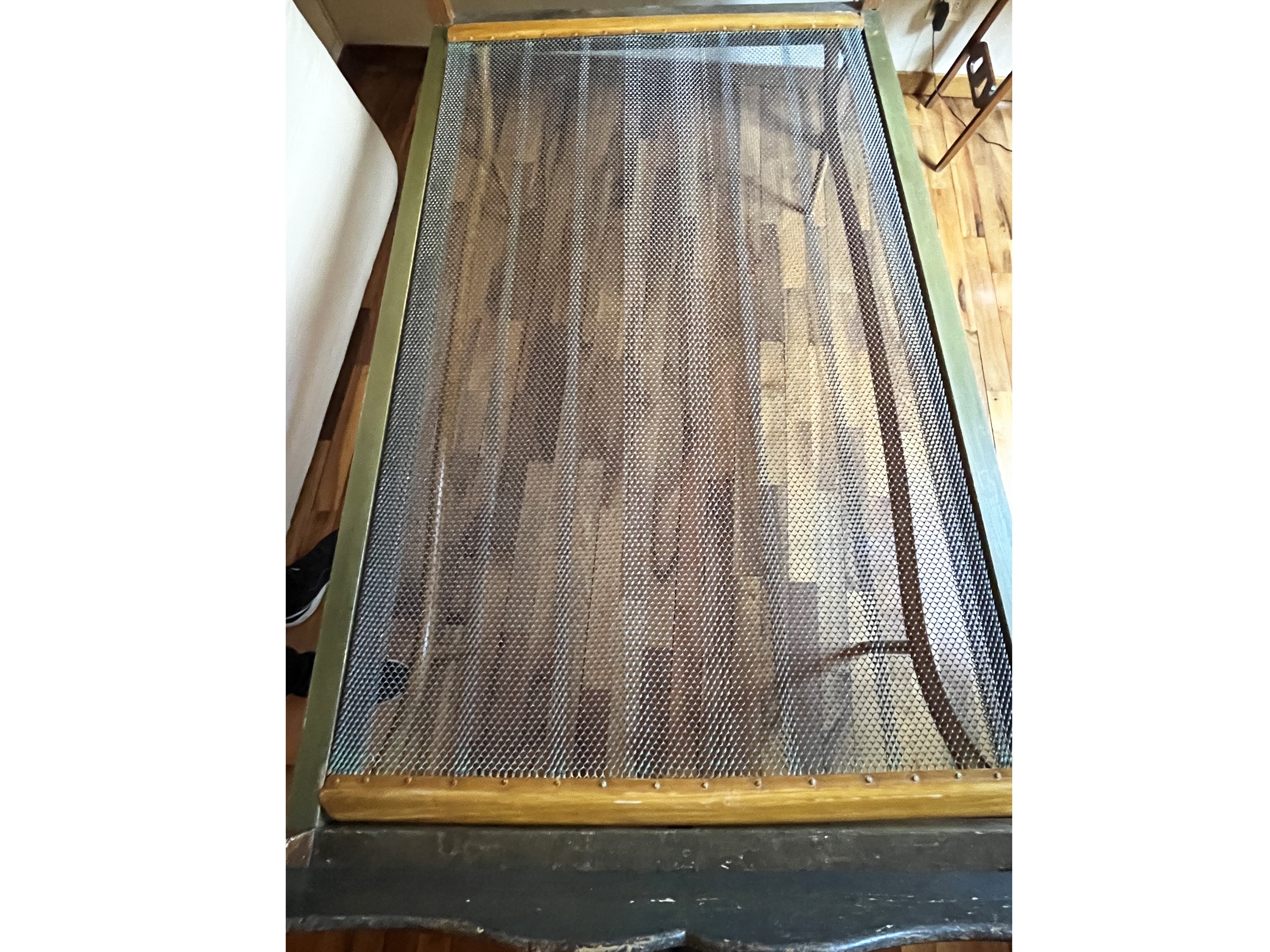 Letto in legno laccato verde acqua, stile settecentesco