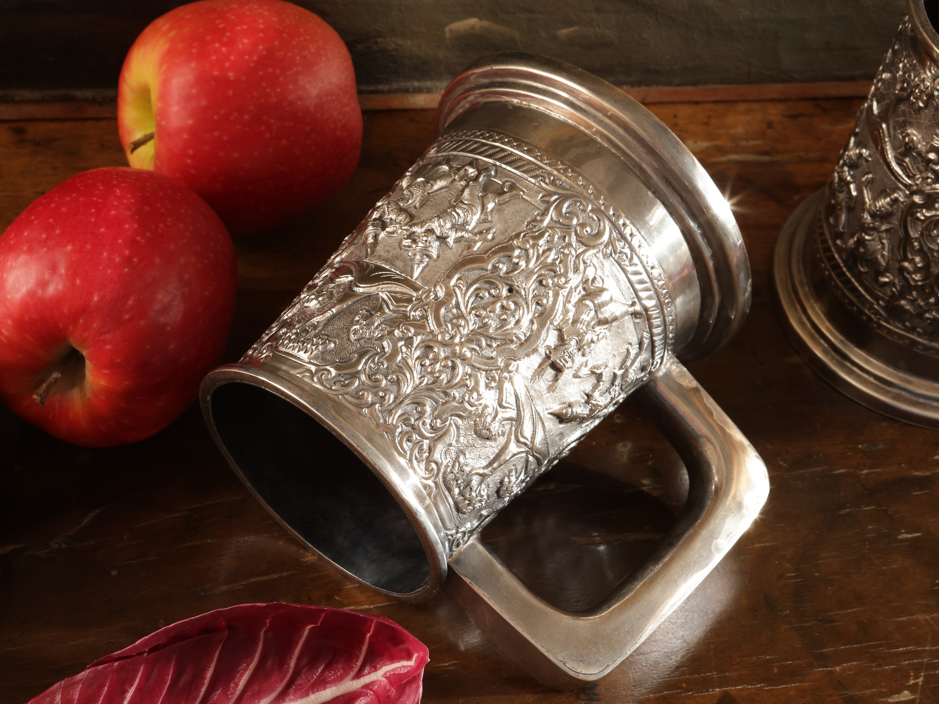 Coppia di boccali in argento