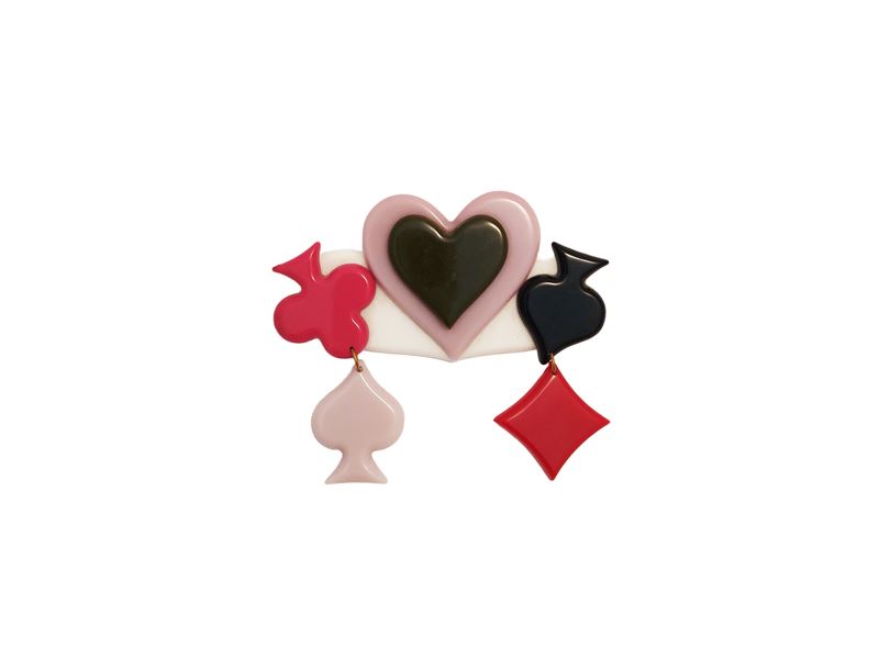 Grande spilla in resina raffigurante semi di carte da gioco