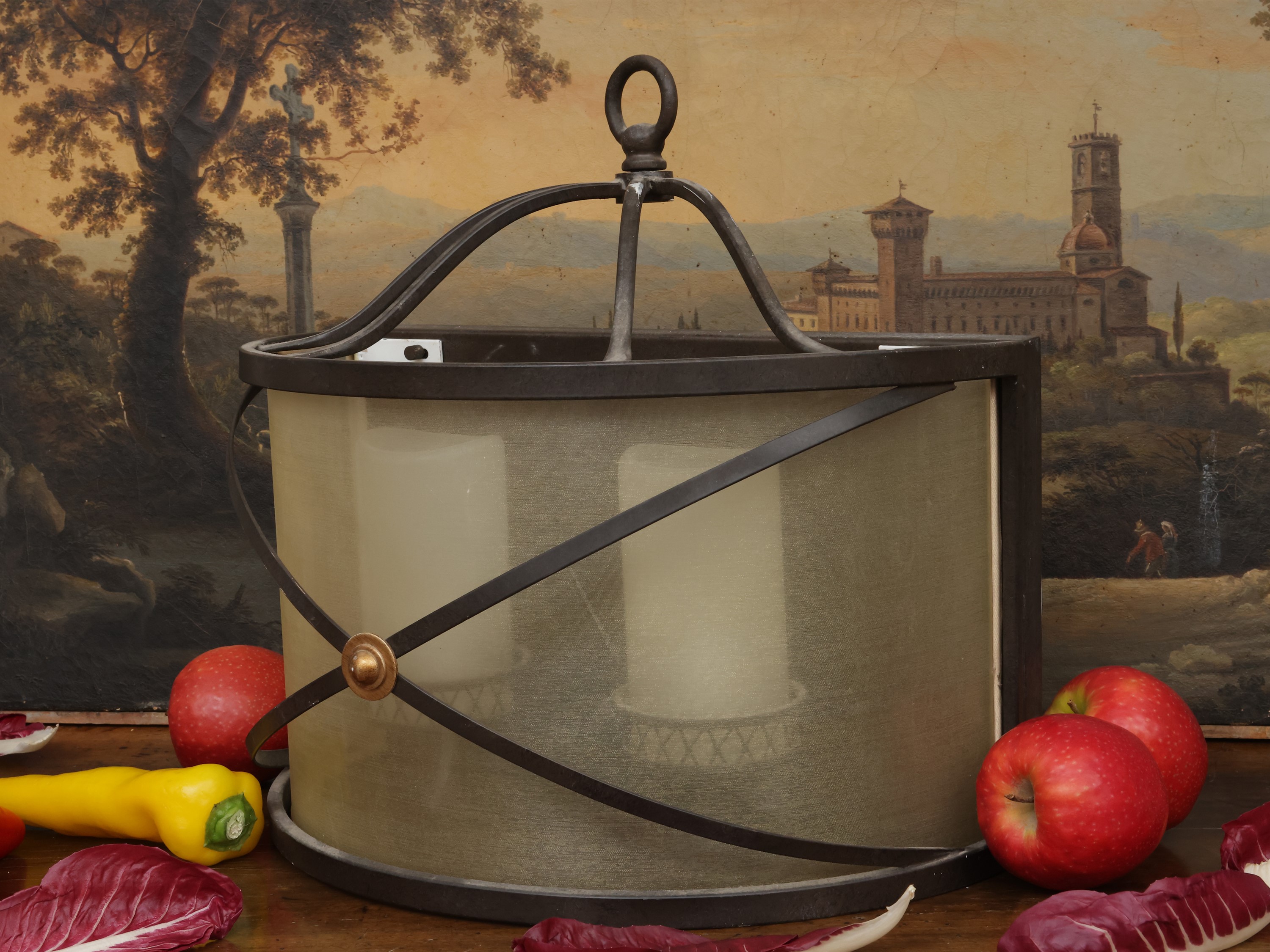 Grande lampadario in ferro battuto