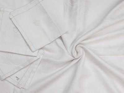 Tovaglia in lino di Fiandra con monogramma, dimensioni 140x240 cm