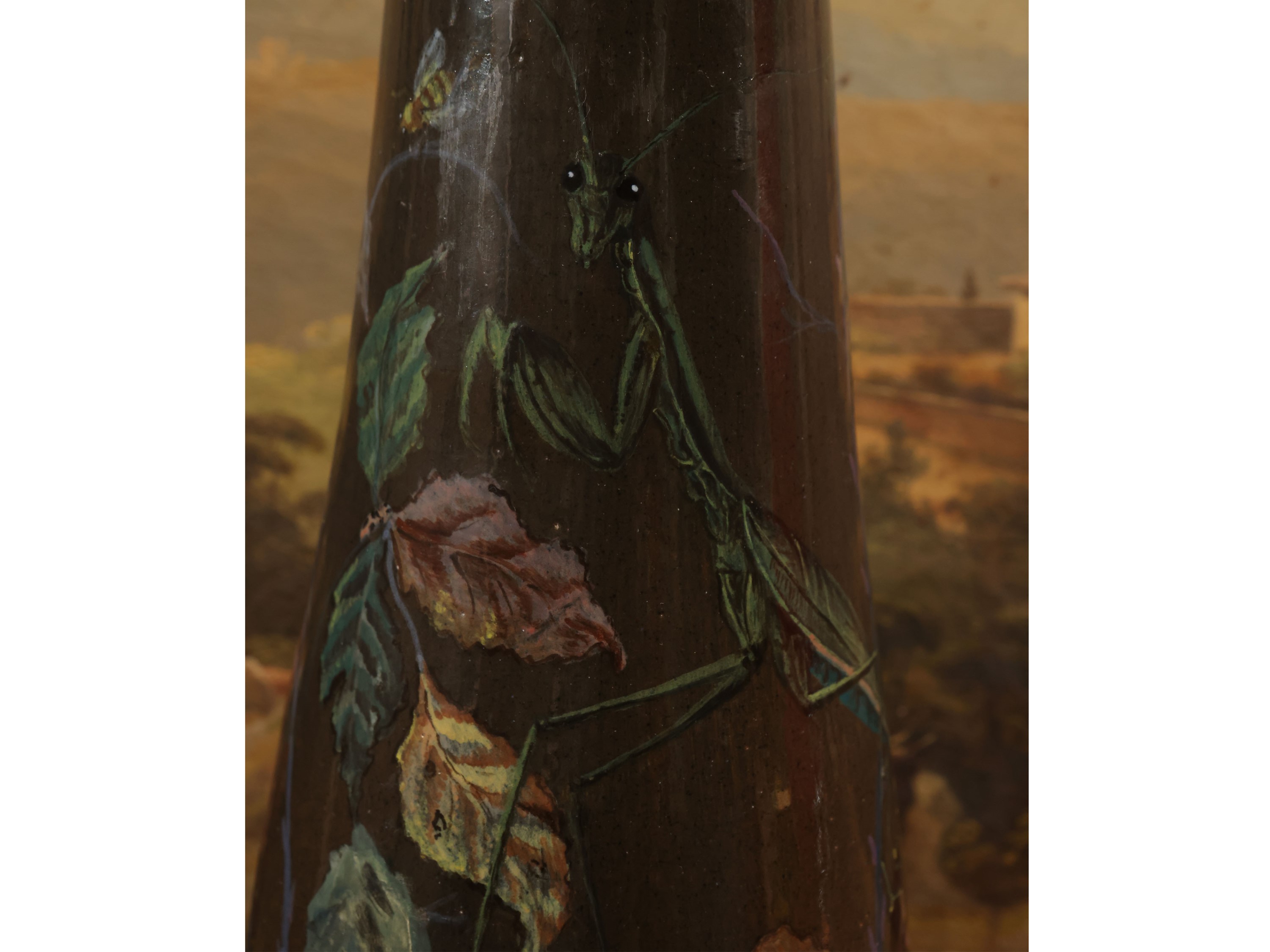 Piergiovanni Urbino, Vaso in ceramica smaltata con decori floreali e insetti