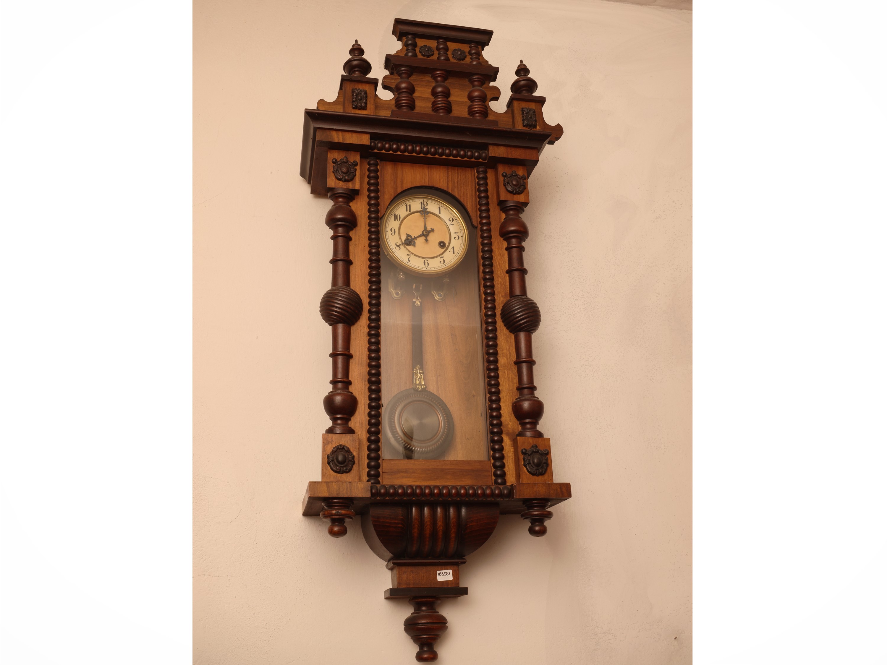 Orologio Pensile a Pendolo in Noce