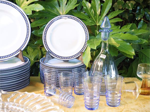 Set da tavola di gusto moderno