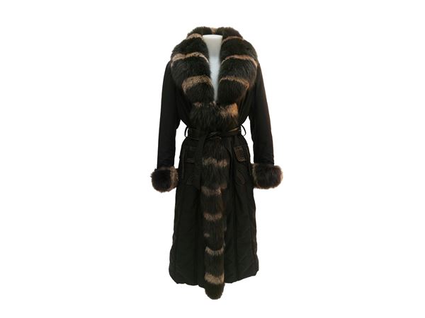 Black midi raincoat with fox fur trim