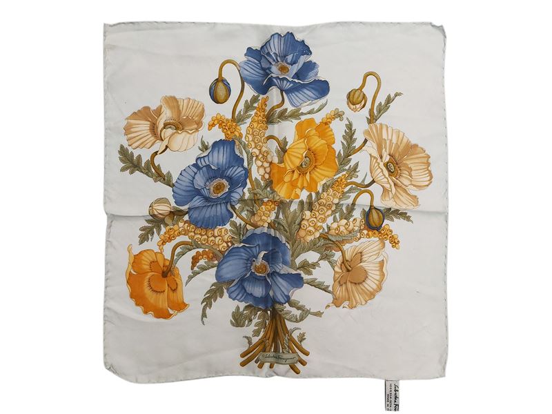 Salvatore Ferragamo - Carré in twill di seta