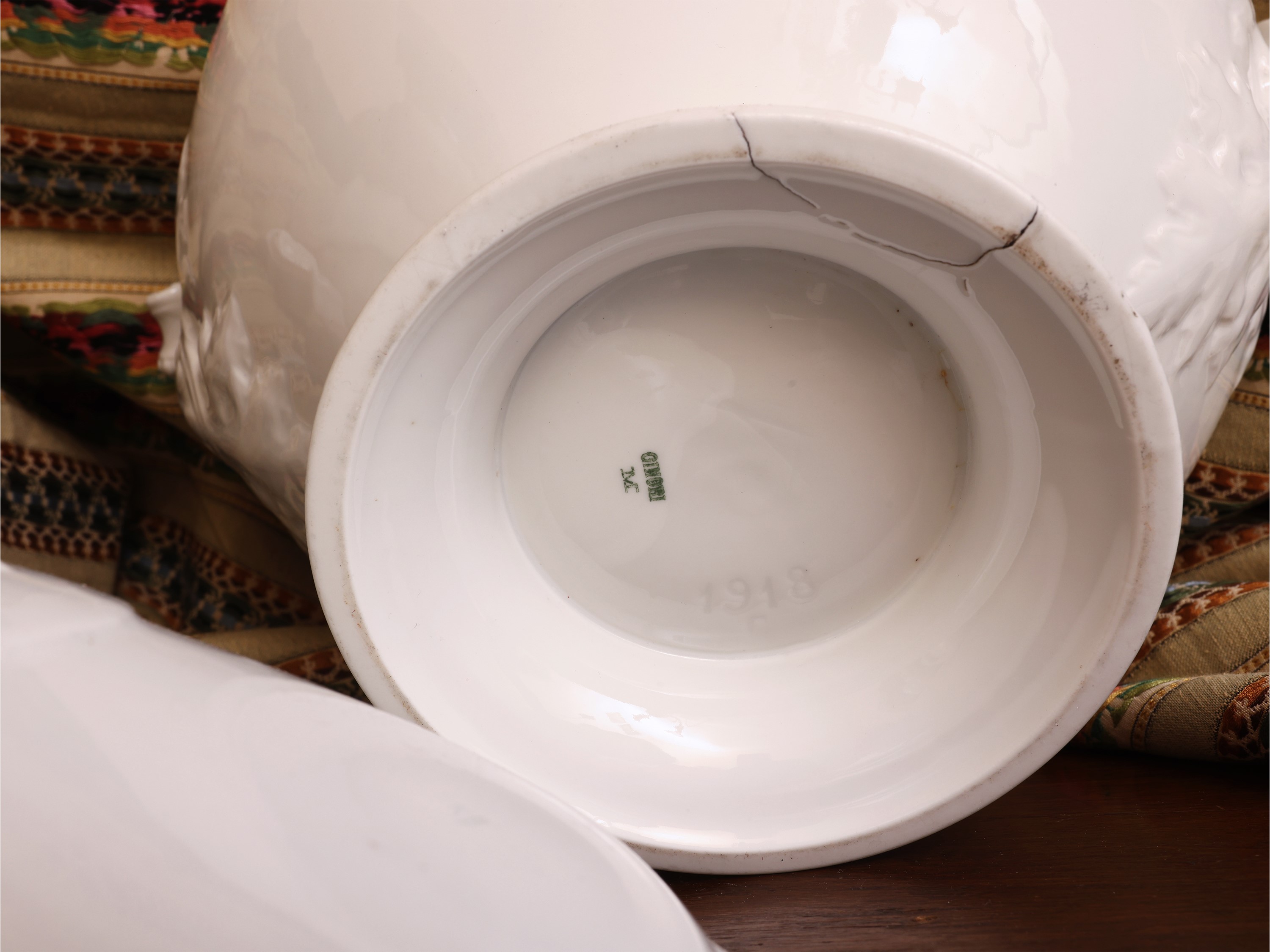 Società Ceramica Lombarda Milano, Coppia di zuppiere in terraglia