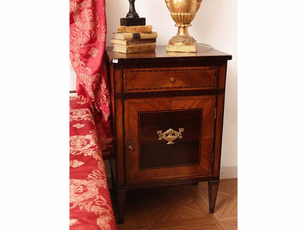 Bedside table veneered in cherry, mahogany and precious woods
