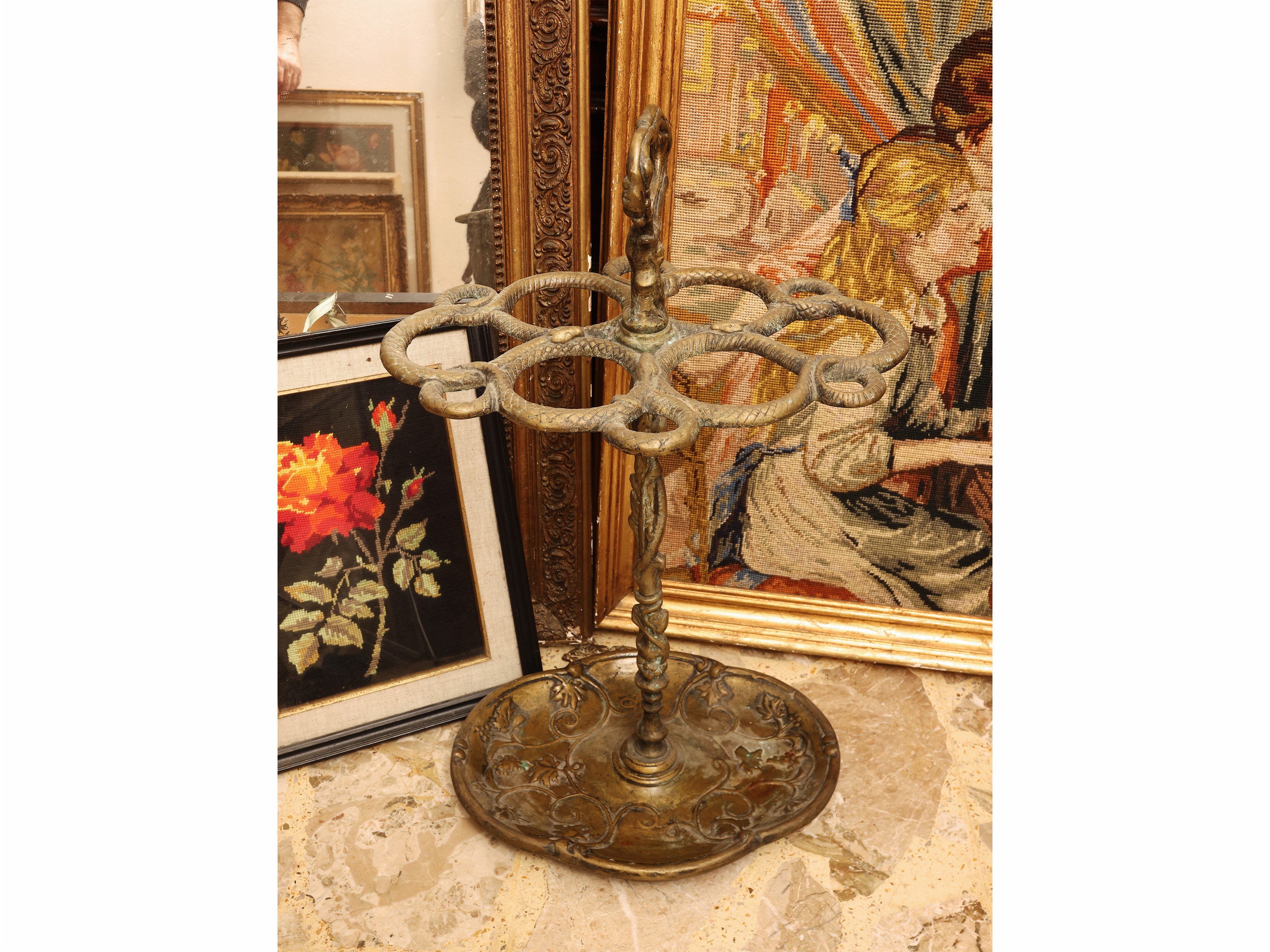 Complementi di arredo, insieme di quattro pezzi (h da 40 a 77 cm)