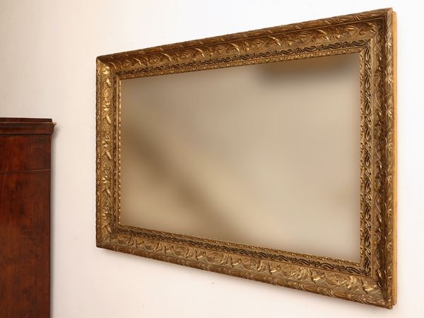 Specchiera in legno a pastiglia dorata