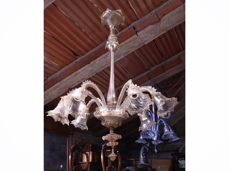 Lampadario, vetro soffiato color ambra (Murano), prima metà del XX secolo
