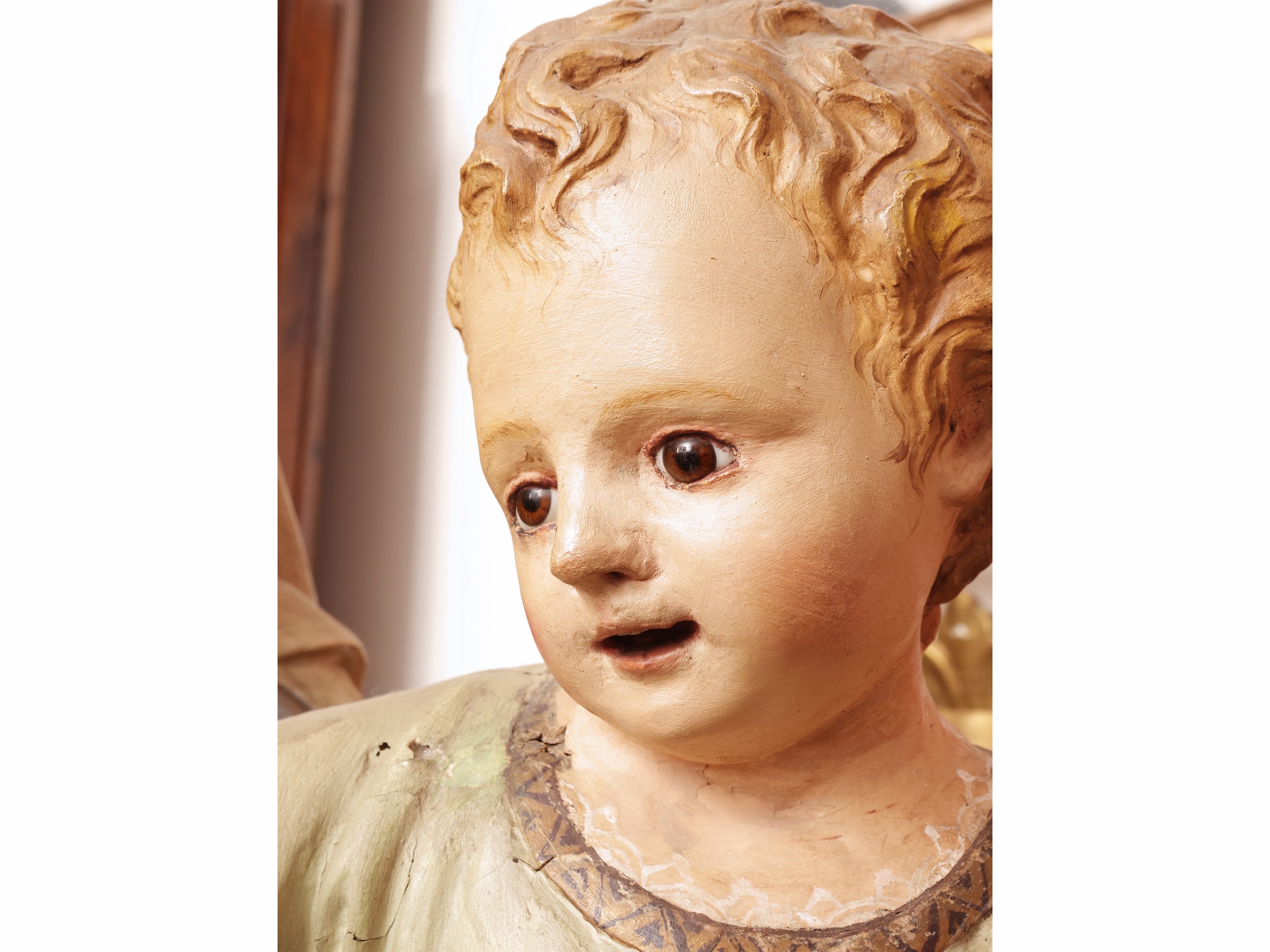 Scuola Francese del XIX Secolo - Madonna con Bambino, scultura in cartapesta policroma e oro