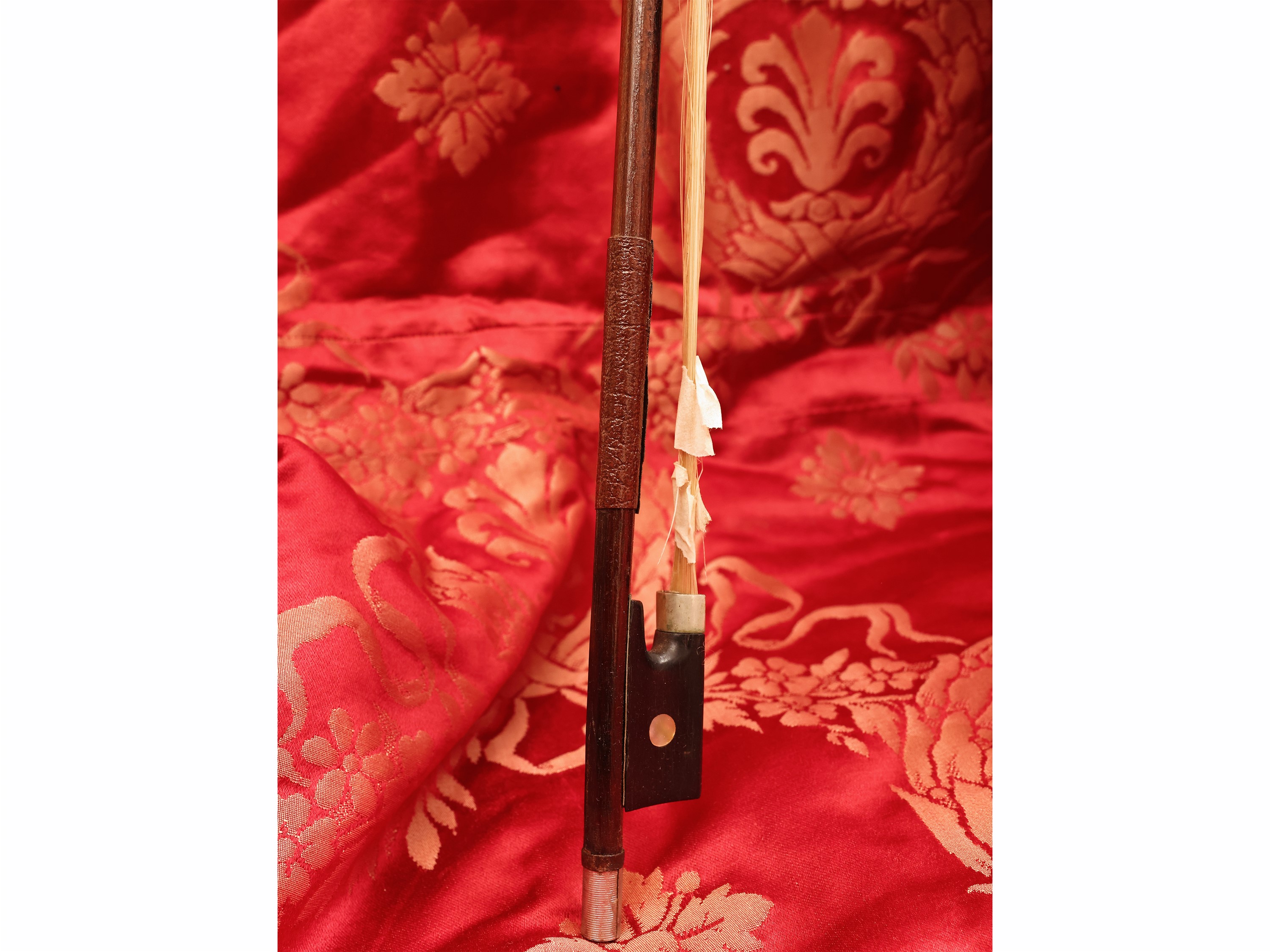 Violino d’epoca, cartiglio “Jacobus Stainer made in Czecho-Slovakia”, in custodia