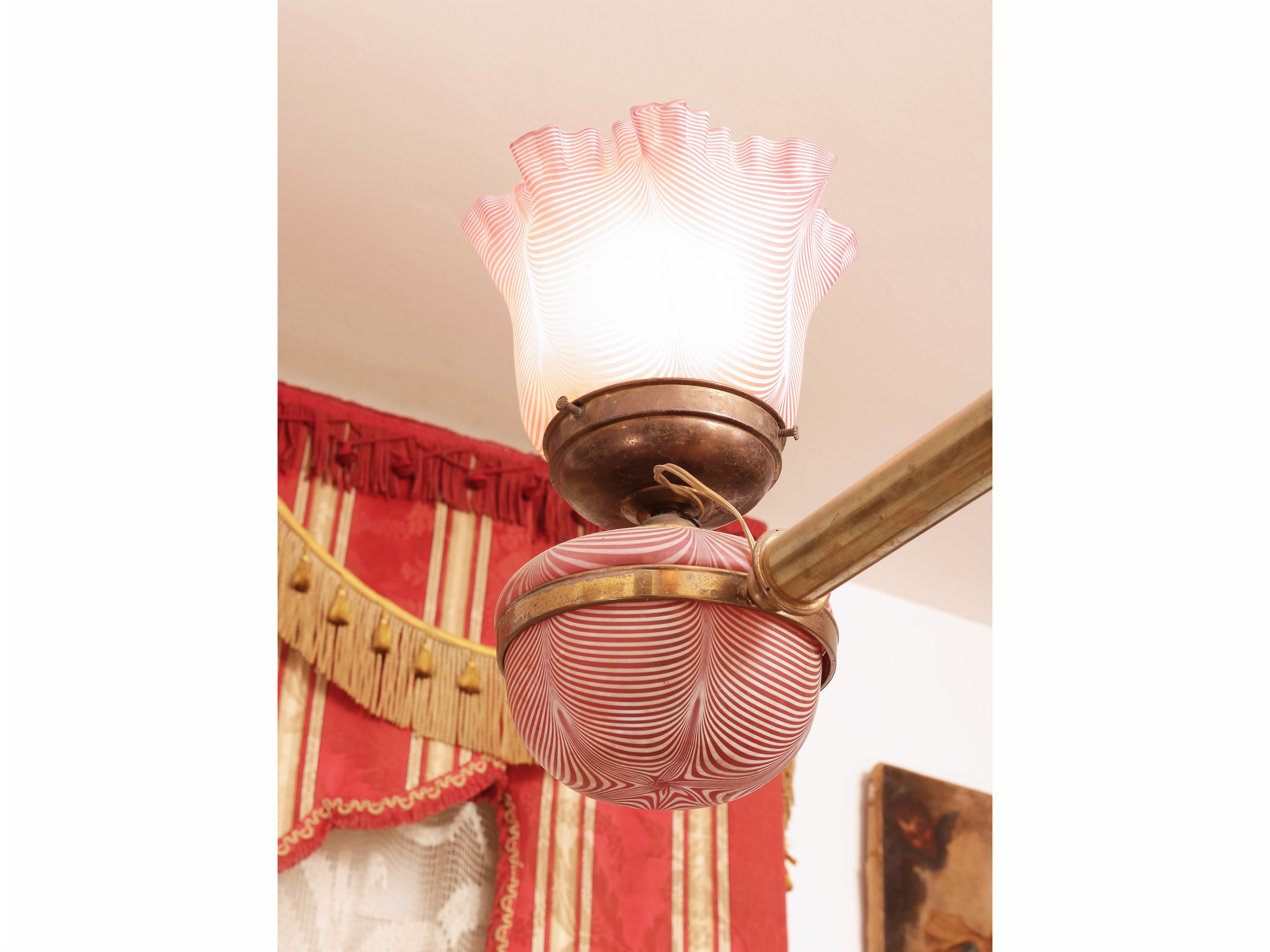 Lampadario a olio, vetro soffiato di Murano a spirale, inizio XX secolo