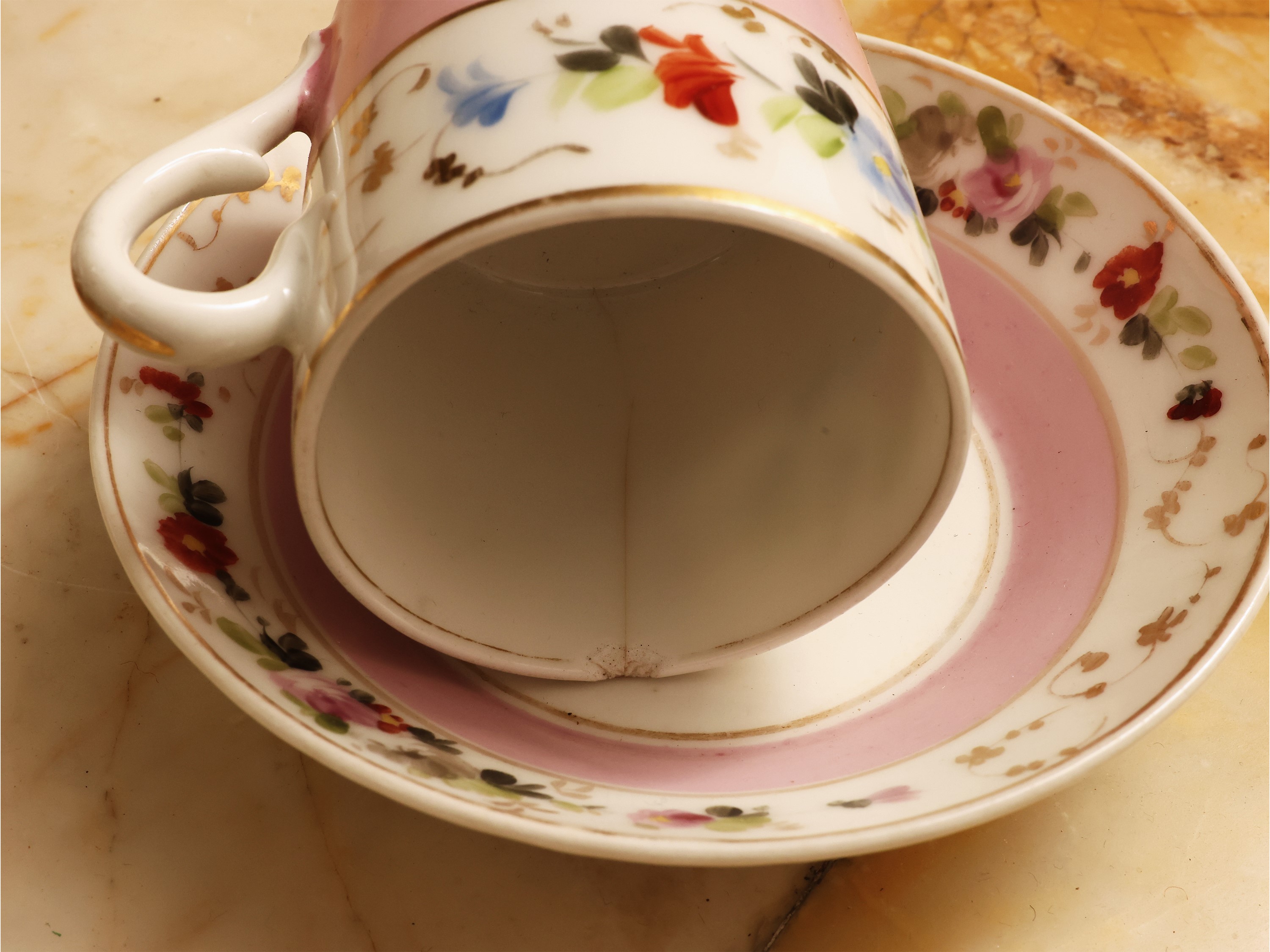 Servizio da caffè, porcellana decorata a fiori policromi (metà XIX secolo)