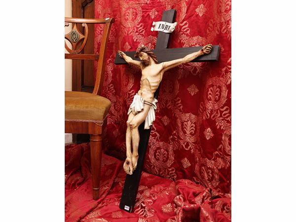 Large crucifix in polychrome wood