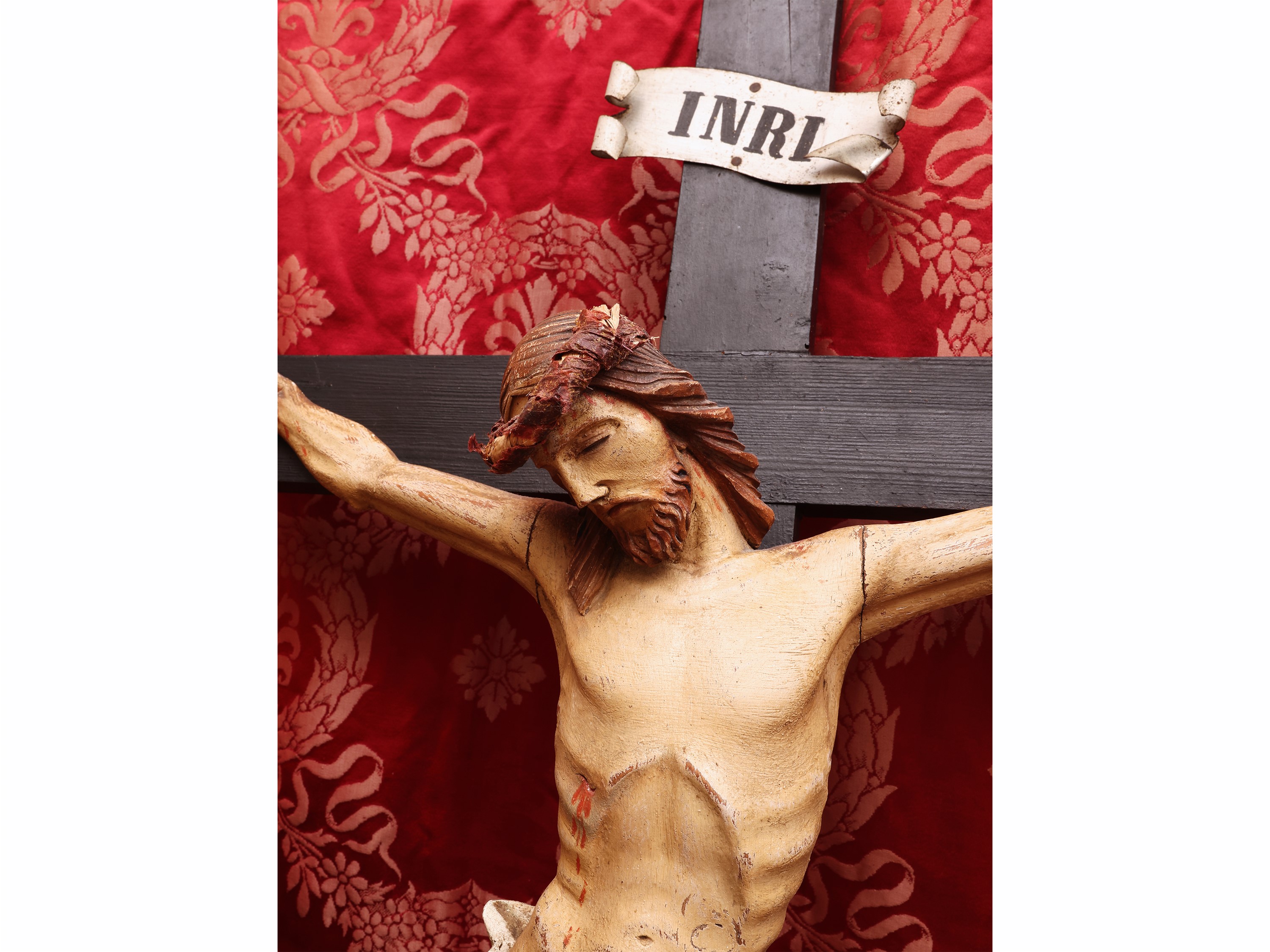 Crocifisso in legno policromo, Grande formato, XX secolo