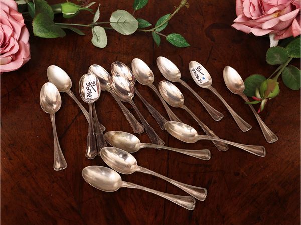 Two sets of silver teaspoons  - Auction The Antique Dealer's House - Maison Bibelot - Casa d'Aste Firenze - Milano