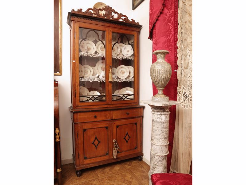 CREDENZA RUSTICA A DUE CORPI IN CILIEGIO, metà XIX secolo