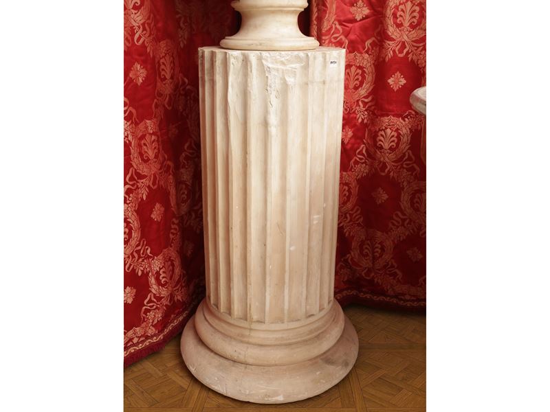 Colonna scanalata in gesso, altezza 83 cm circa