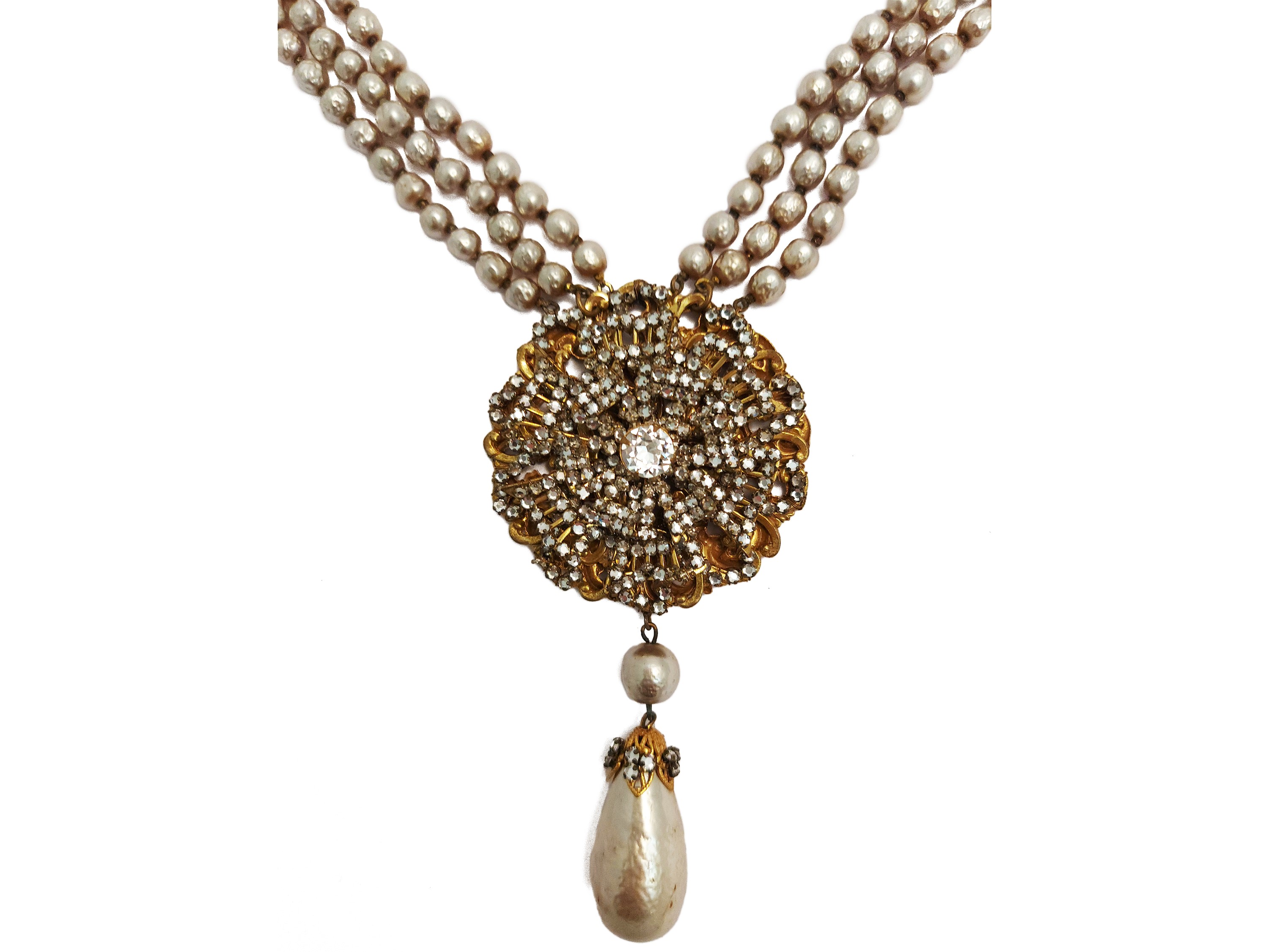 Miriam Haskell, Lunga collana in perle barocche con pendente