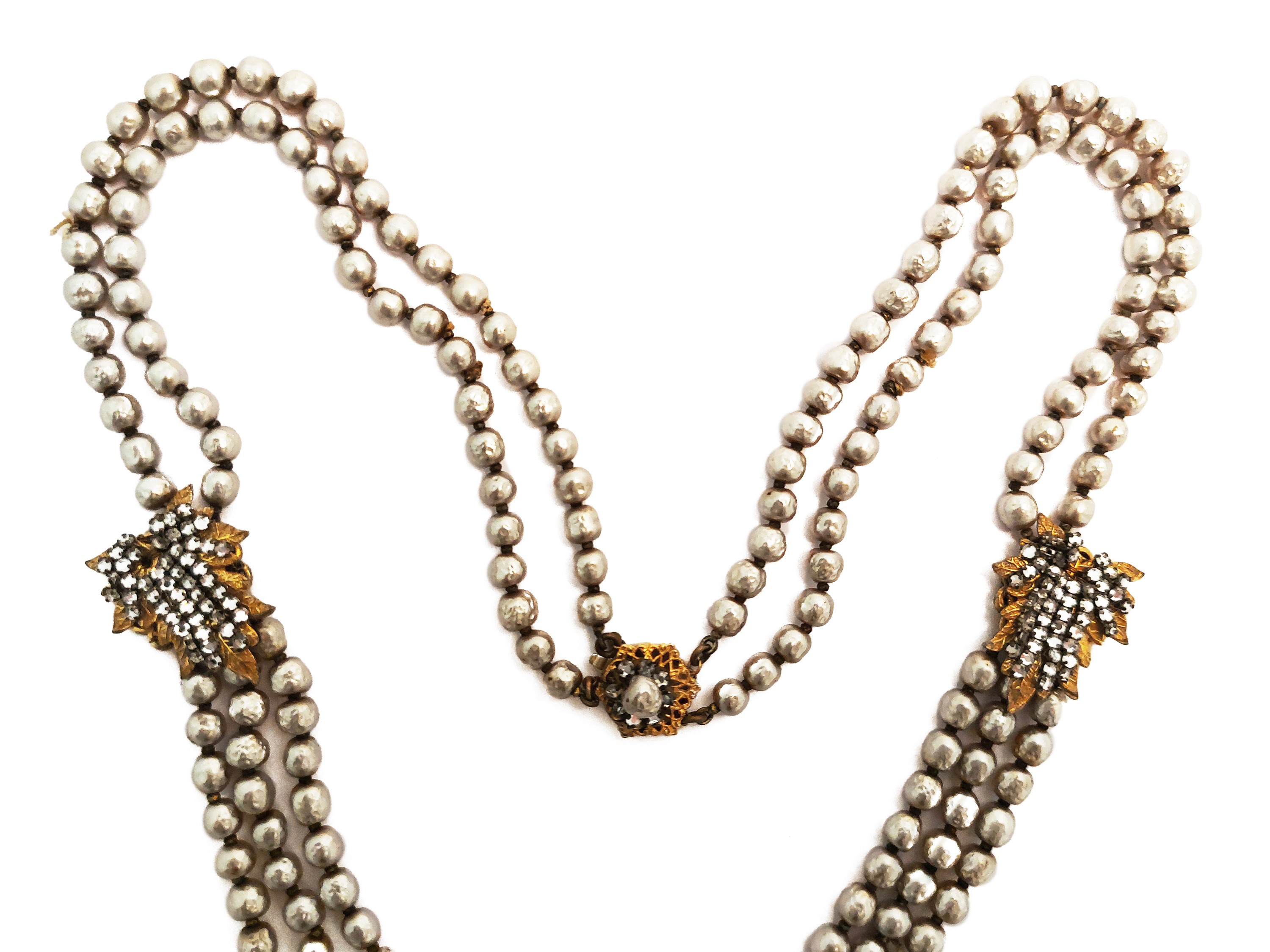 Miriam Haskell, Lunga collana in perle barocche con pendente