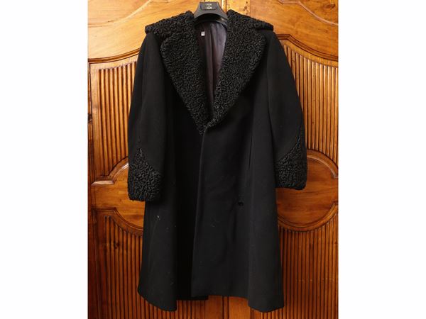 Coat in black cloth and astrakhan, M. Baltz Bochum