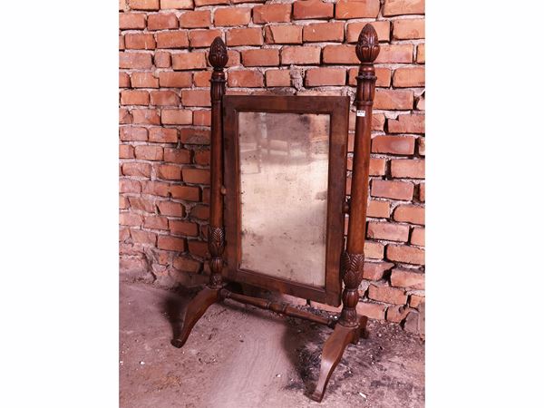 Psyche table mirror in walnut