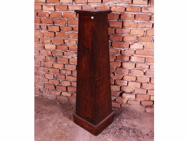 Colonna portavasi in legno tenero, h 114 cm